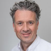 Dr. Matthijs W.N. Oomen Dr. Matthijs W.N. Oomen